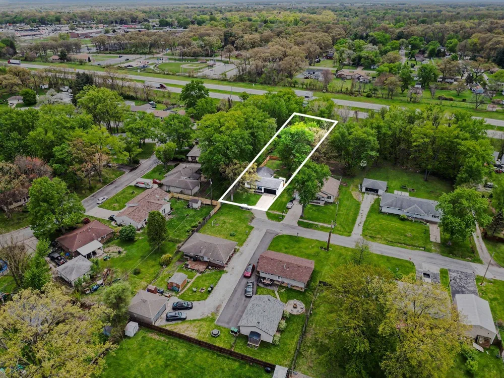 5793 Paula Avenue Portage, IN 46368