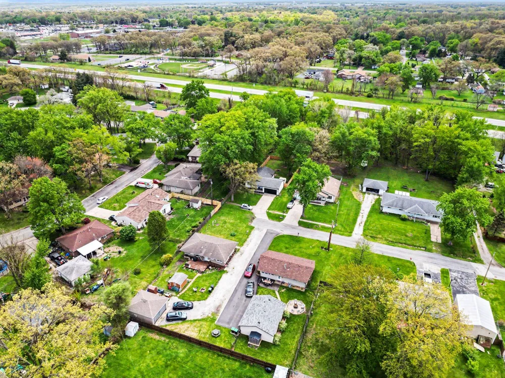 5793 Paula Avenue Portage, IN 46368