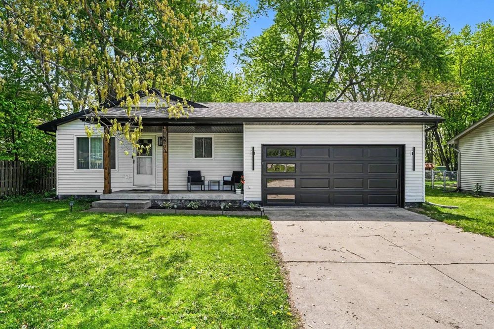 5793 Paula Avenue Portage, IN 46368