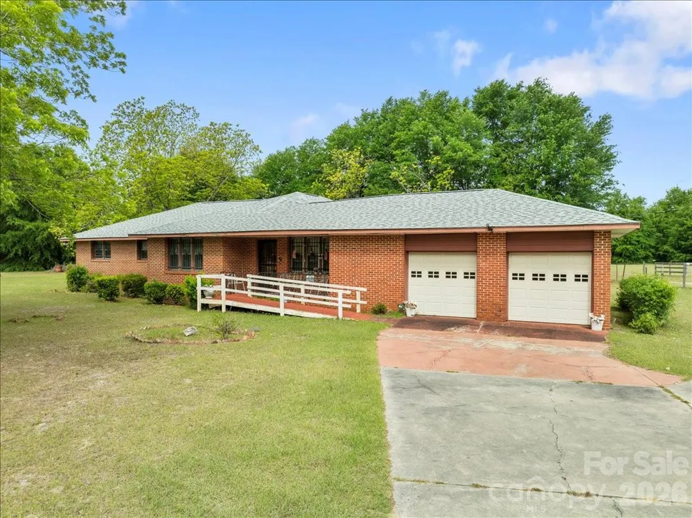 1444 Society Hill Road Darlington, SC 29540