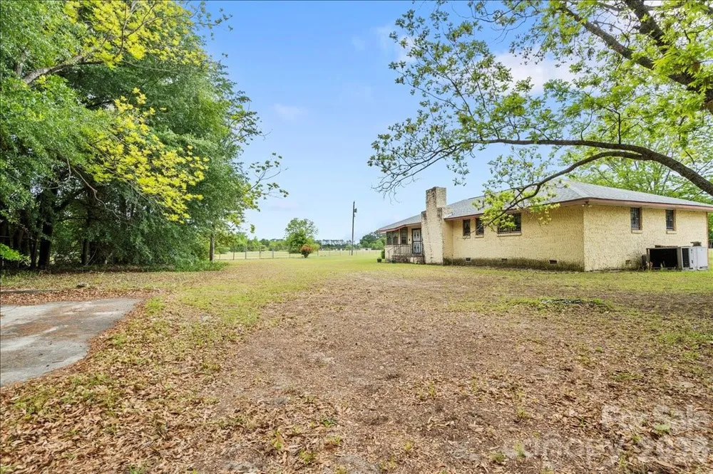 1444 Society Hill Road Darlington, SC 29540