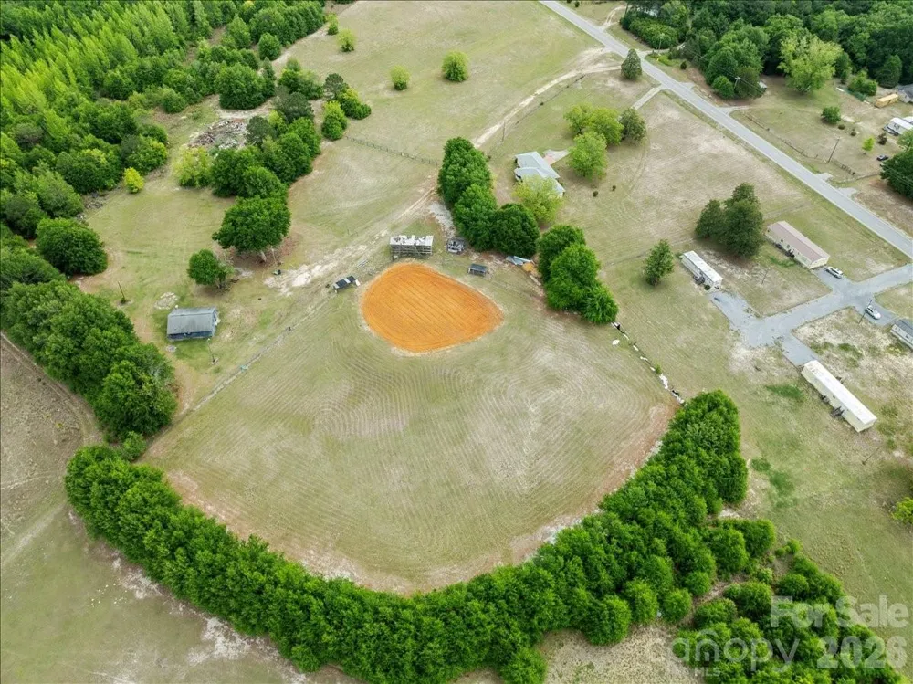 1444 Society Hill Road Darlington, SC 29540