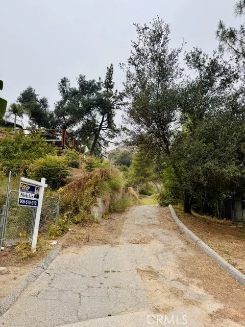 333 Wistaria Way