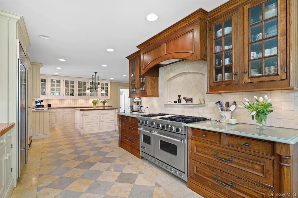 345 McLain Street Bedford Hills, NY 10507