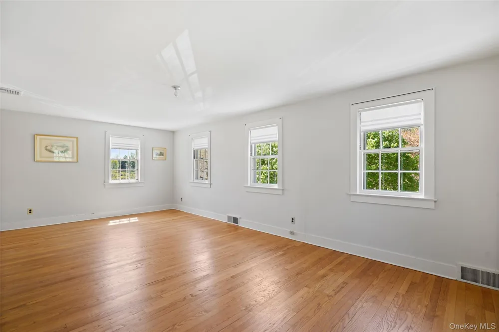 345 McLain Street Bedford Hills, NY 10507