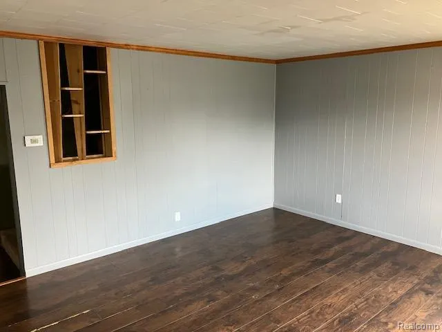660 State Street Harbor Beach City, MI 48441