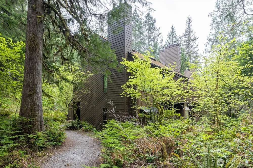10500 Mount Baker Highway #307 Glacier, WA 98244