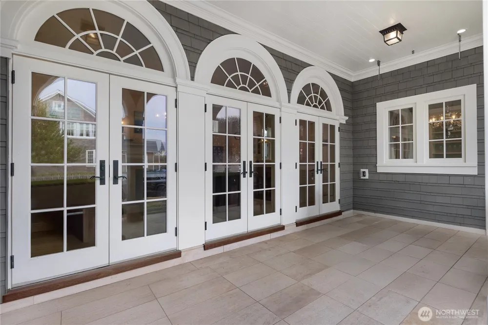 7 E Myrtle Lane Pacific Beach, WA 98571
