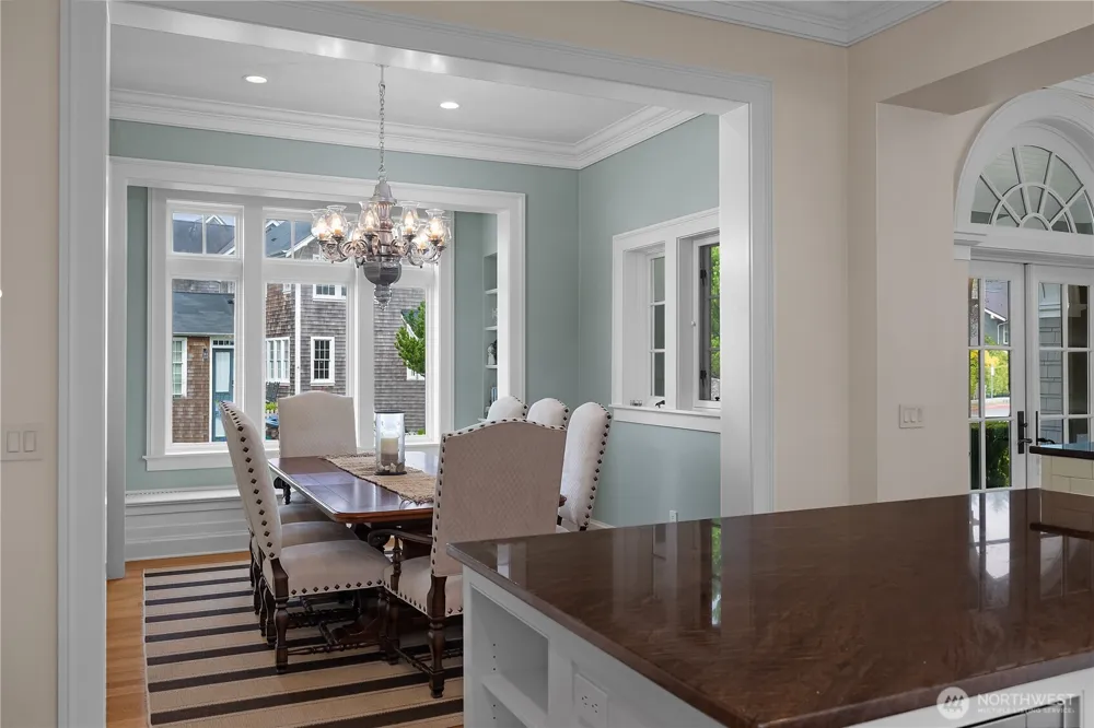 7 E Myrtle Lane Pacific Beach, WA 98571