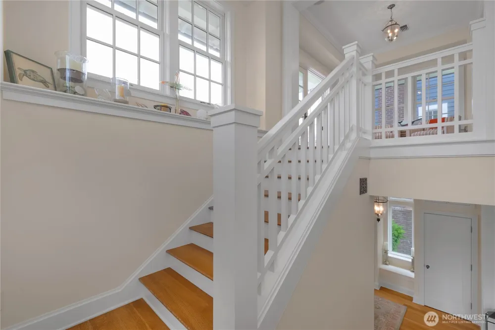 7 E Myrtle Lane Pacific Beach, WA 98571