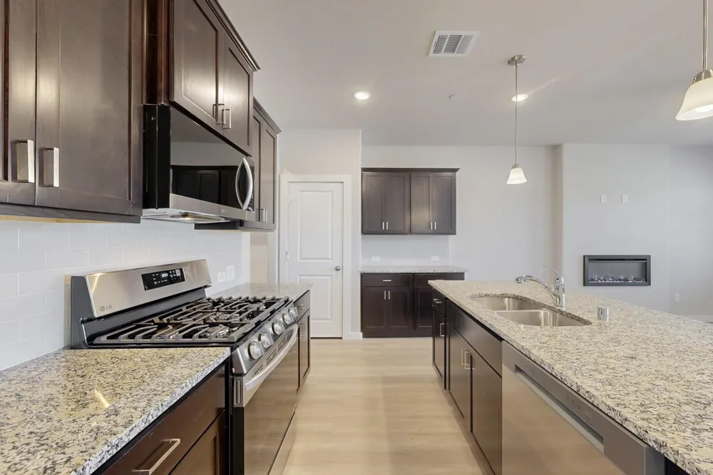 1524 Starlight Trail Mesquite, TX 75181