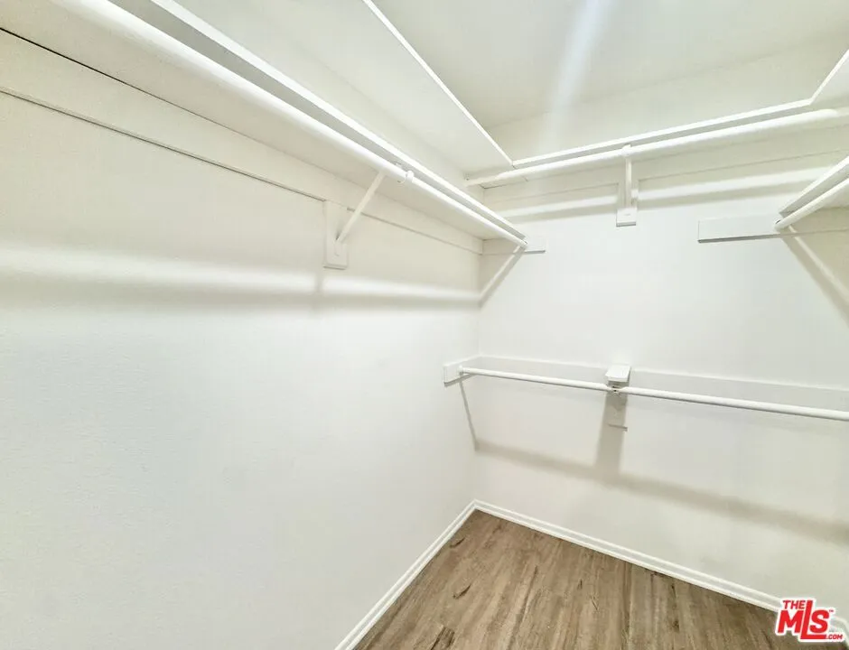 12235 Magnolia #306 Los Angeles, CA 91607