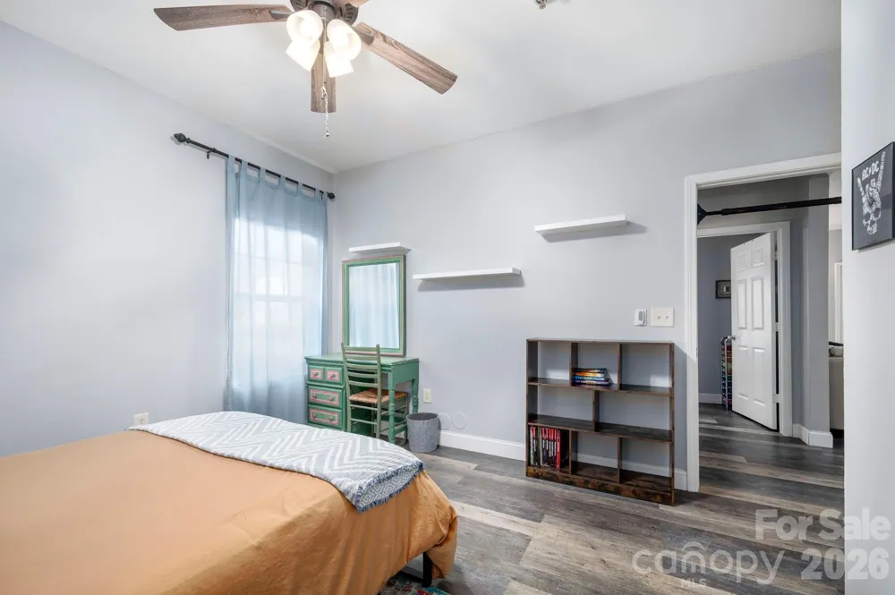 600 Vista Lake Drive #4 Candler, NC 28715