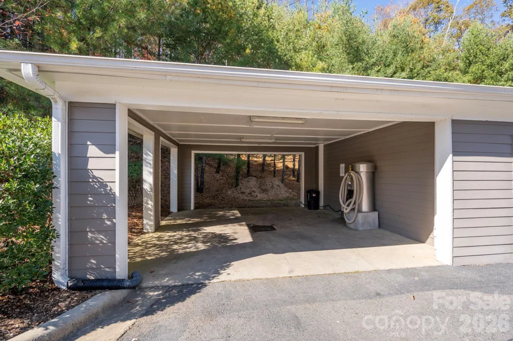 600 Vista Lake Drive #4 Candler, NC 28715