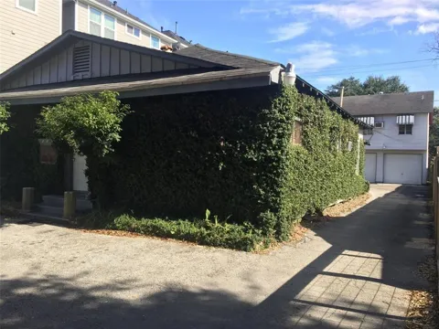 1526 Yale Street #1