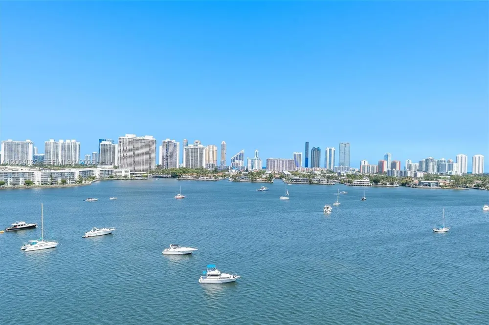 17301 Biscayne Blvd #1010 North Miami Beach, FL 33160