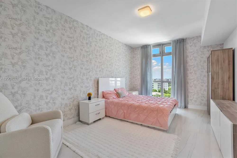 17301 Biscayne Blvd #1010 North Miami Beach, FL 33160