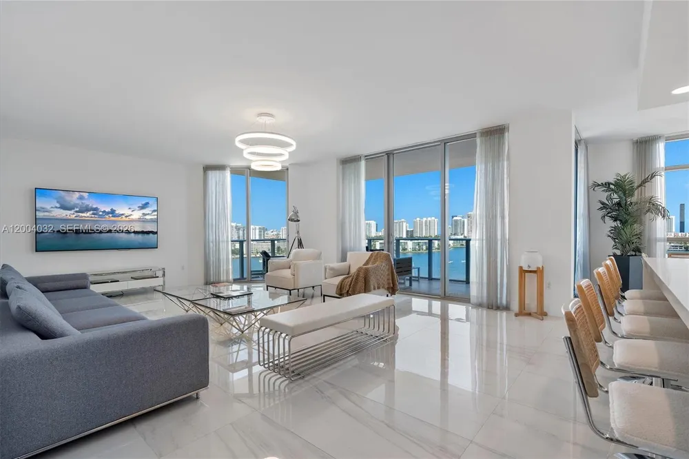 17301 Biscayne Blvd #1010 North Miami Beach, FL 33160