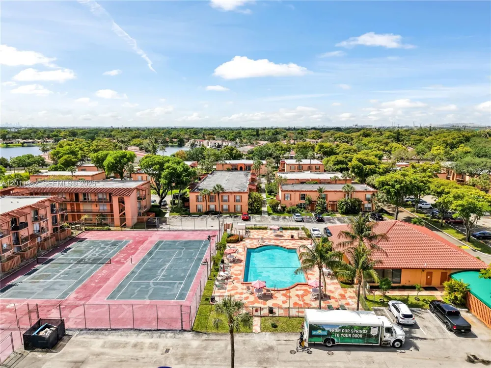 7231 Miami Lakes Dr #C5 Miami Lakes, FL 33014