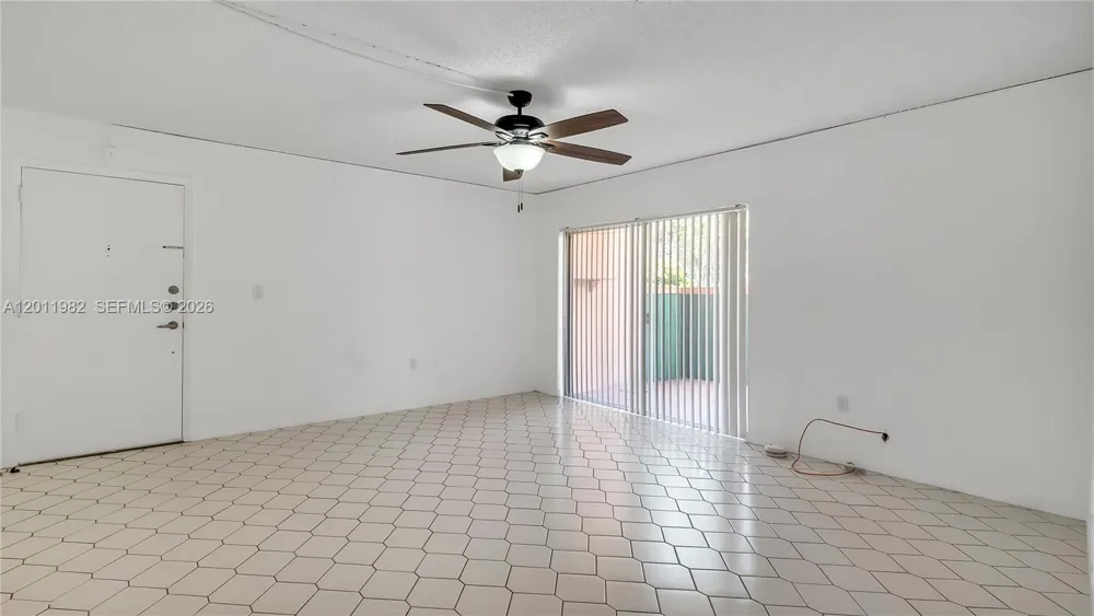 7231 Miami Lakes Dr #C5 Miami Lakes, FL 33014