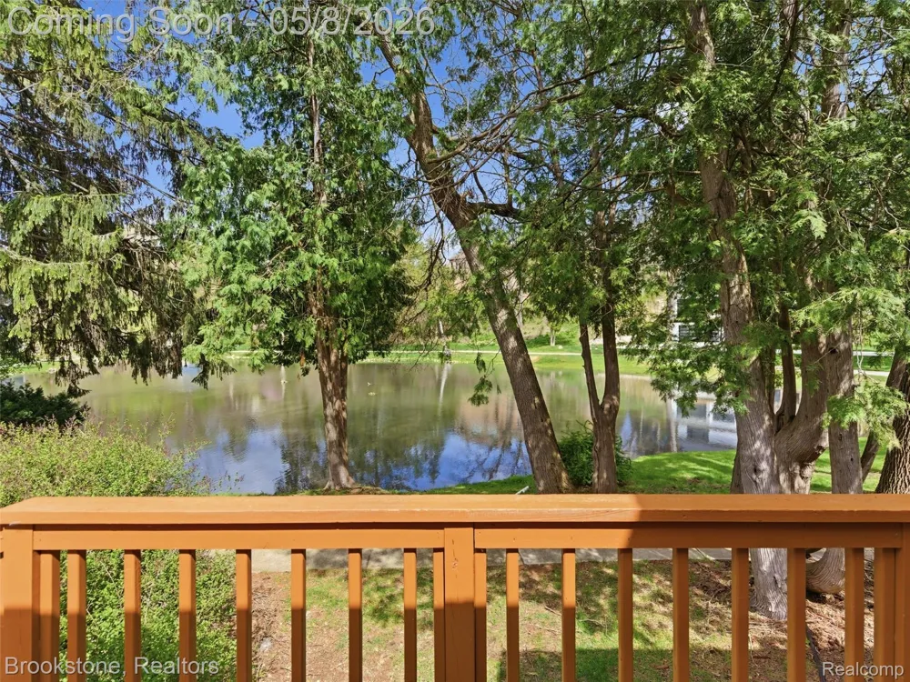 6512 White Lake Road Clarkston City, MI 48346