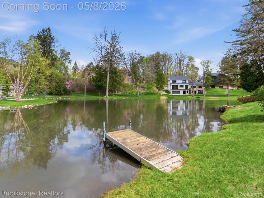 6512 White Lake Road Clarkston City, MI 48346