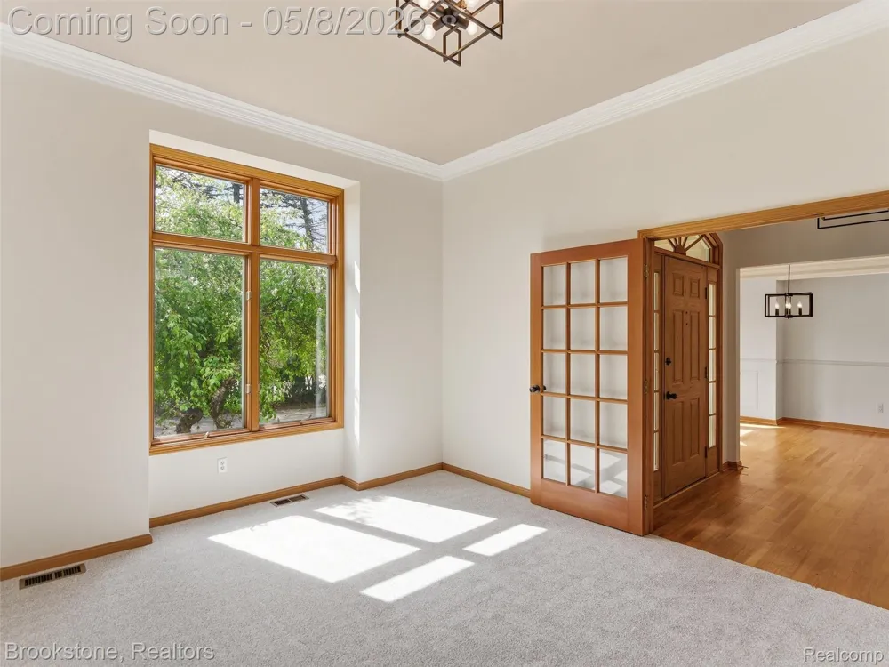 6512 White Lake Road Clarkston City, MI 48346