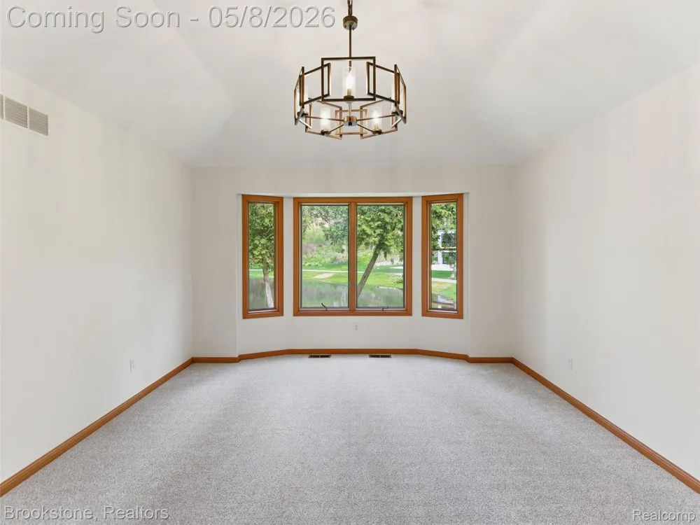 6512 White Lake Road Clarkston City, MI 48346