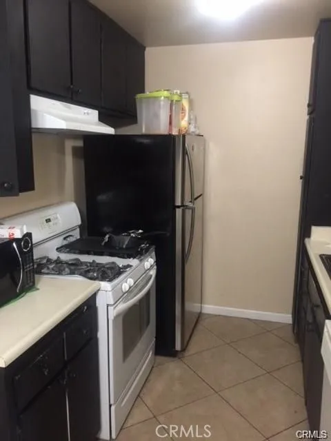 801 S Lyon #A111 Santa Ana, CA 92705