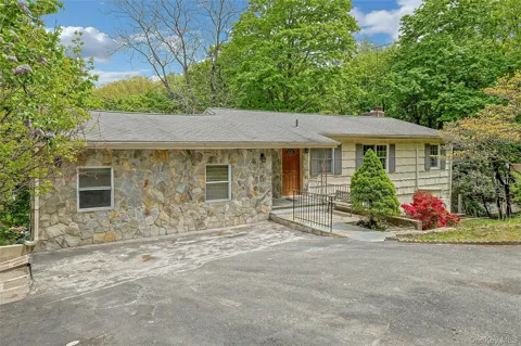 41 Osceola Avenue