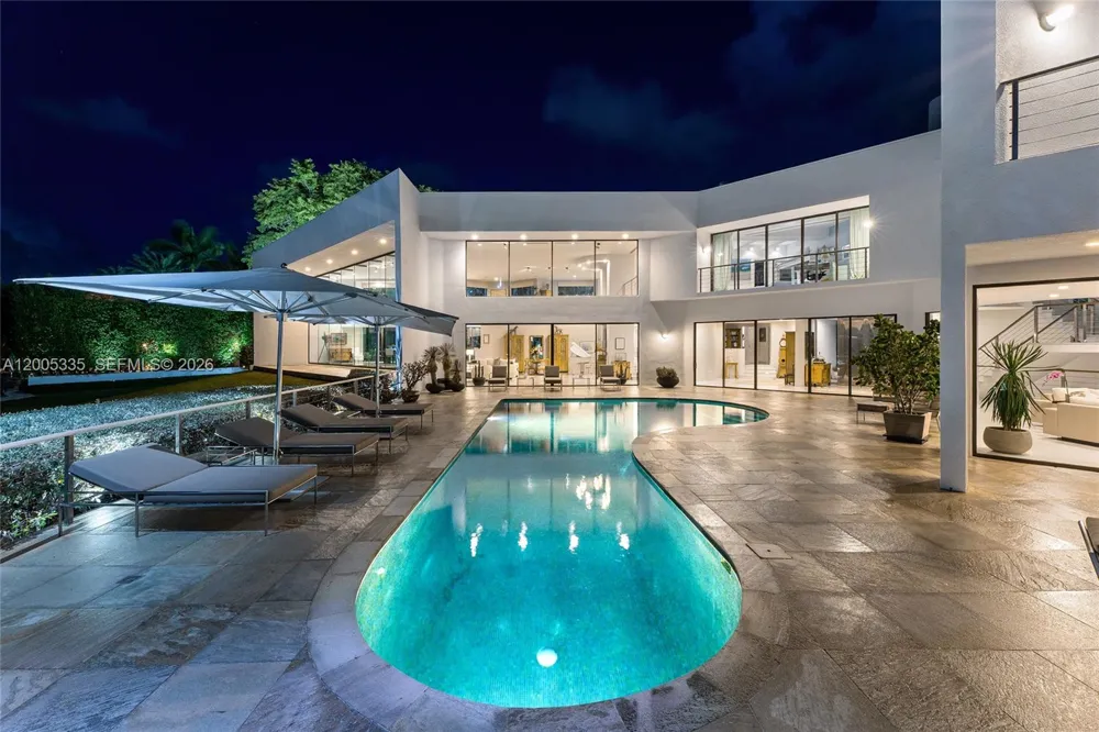 485 W Matheson Dr Key Biscayne, FL 33149