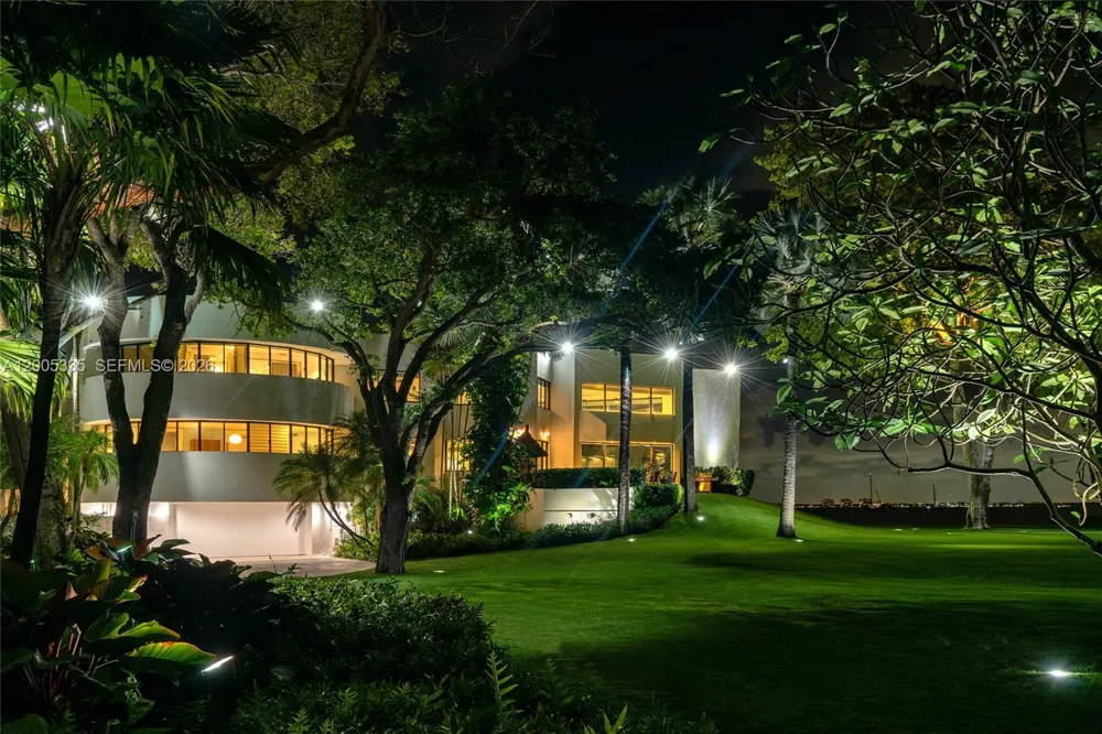 485 W Matheson Dr Key Biscayne, FL 33149