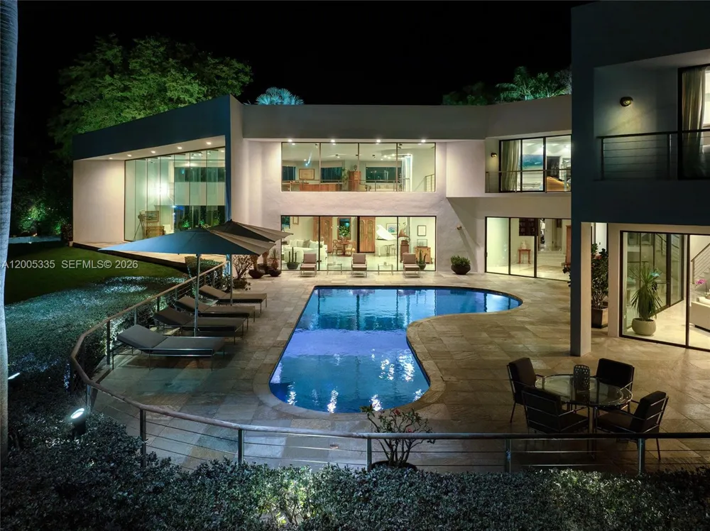 485 W Matheson Dr Key Biscayne, FL 33149