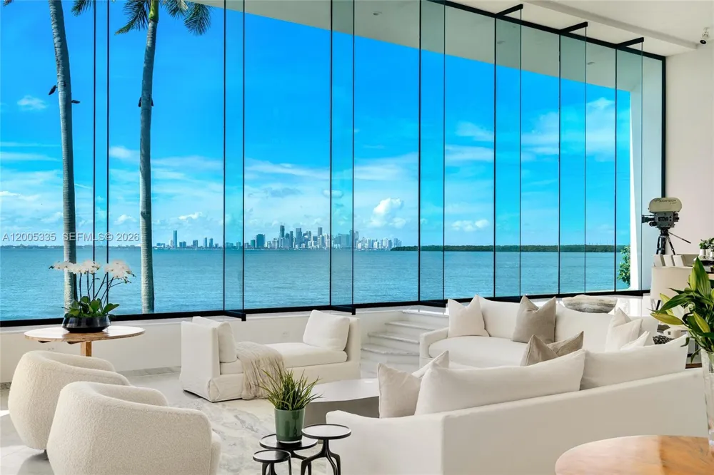 485 W Matheson Dr Key Biscayne, FL 33149