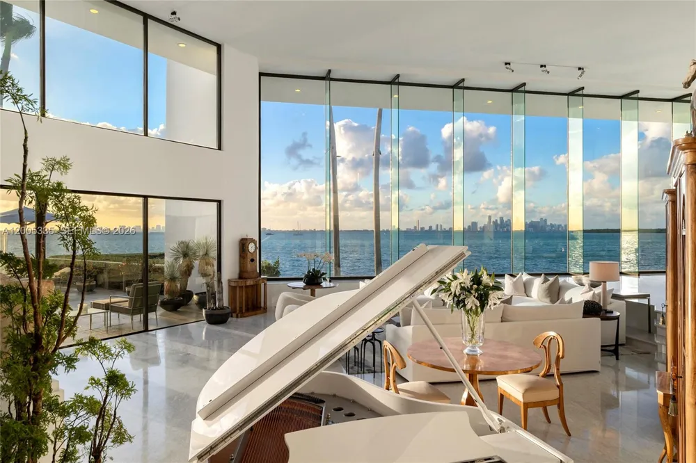 485 W Matheson Dr Key Biscayne, FL 33149