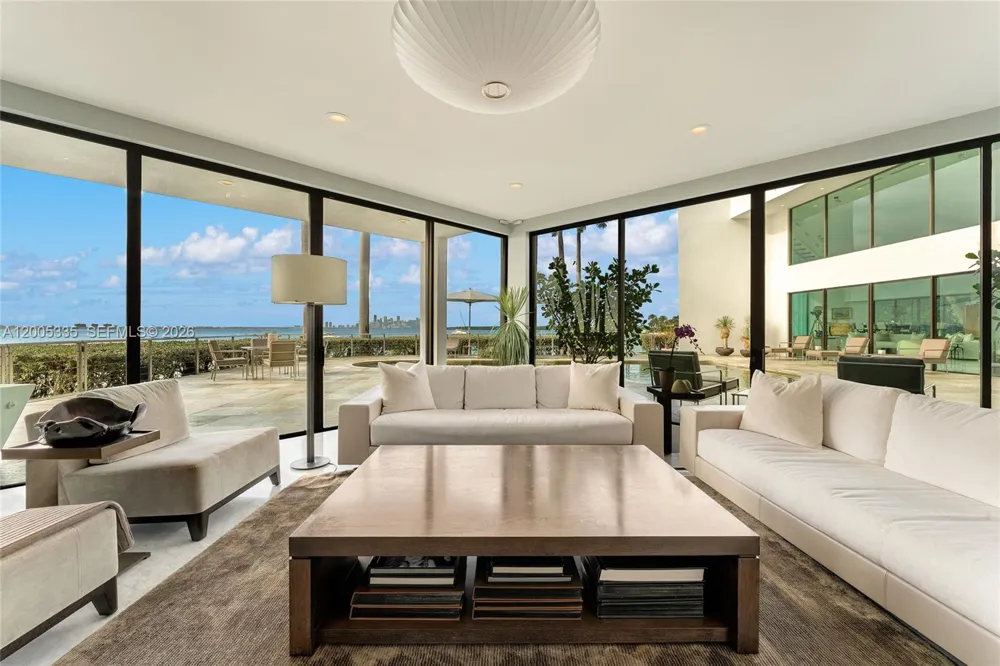 485 W Matheson Dr Key Biscayne, FL 33149