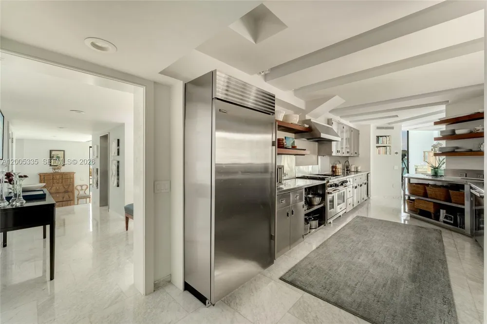 485 W Matheson Dr Key Biscayne, FL 33149