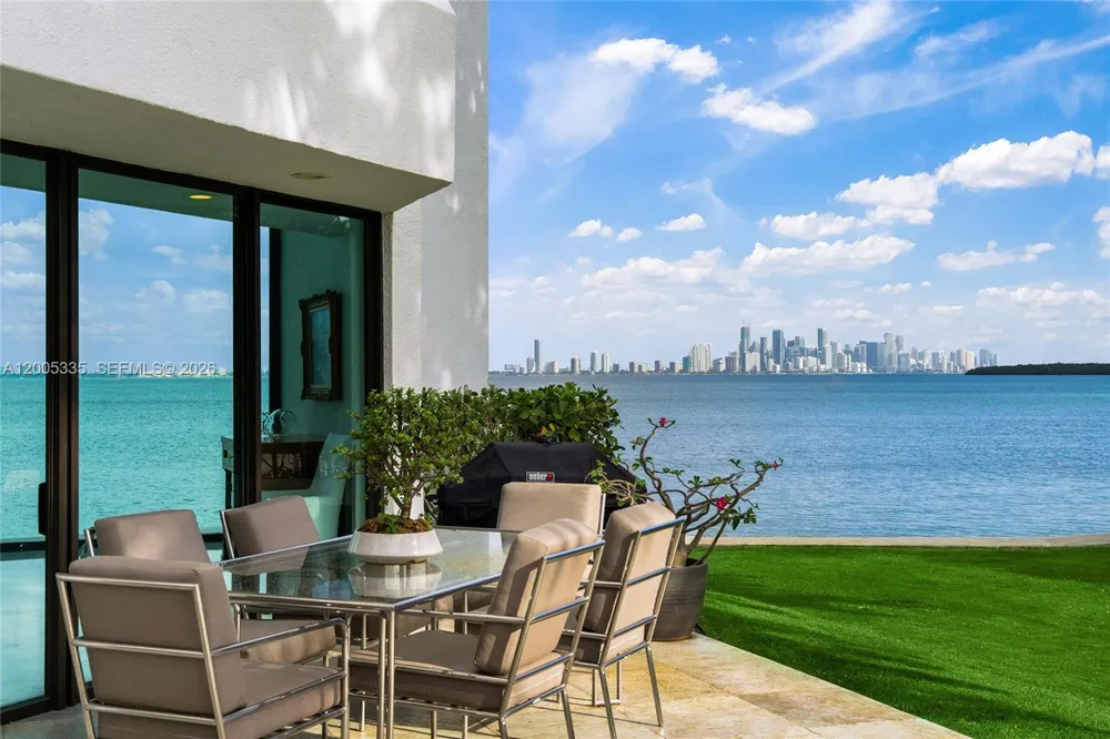 485 W Matheson Dr Key Biscayne, FL 33149