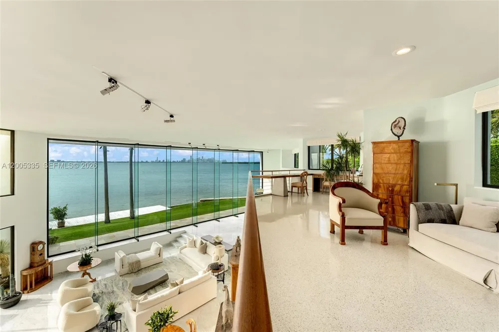 485 W Matheson Dr Key Biscayne, FL 33149