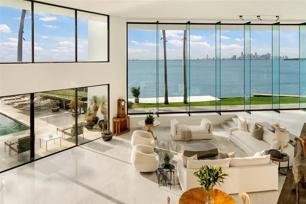 485 W Matheson Dr Key Biscayne, FL 33149