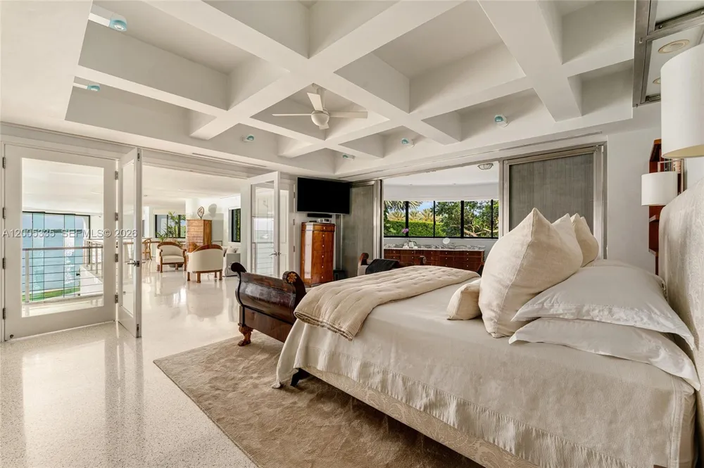 485 W Matheson Dr Key Biscayne, FL 33149