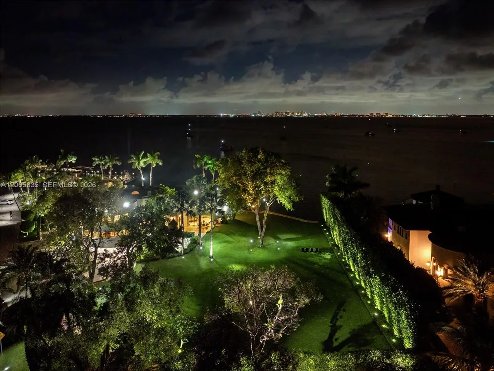 485 W Matheson Dr Key Biscayne, FL 33149