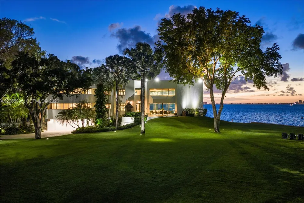 485 W Matheson Dr Key Biscayne, FL 33149