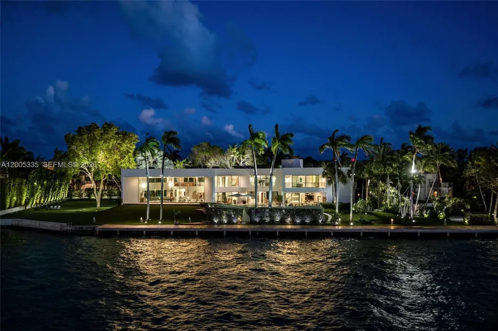 485 W Matheson Dr Key Biscayne, FL 33149