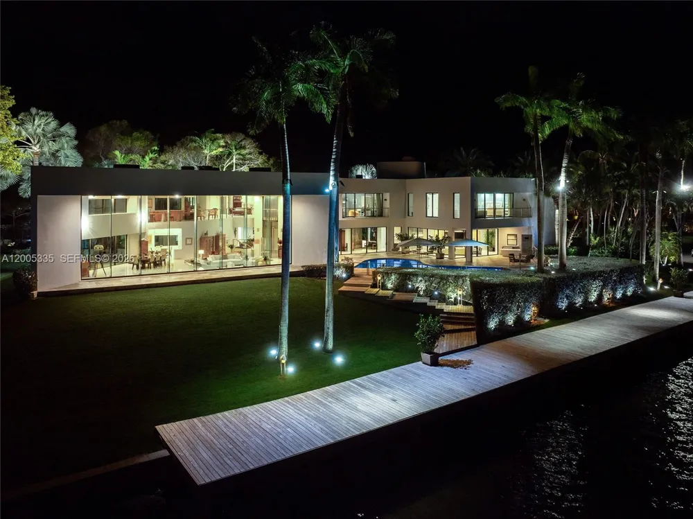 485 W Matheson Dr Key Biscayne, FL 33149