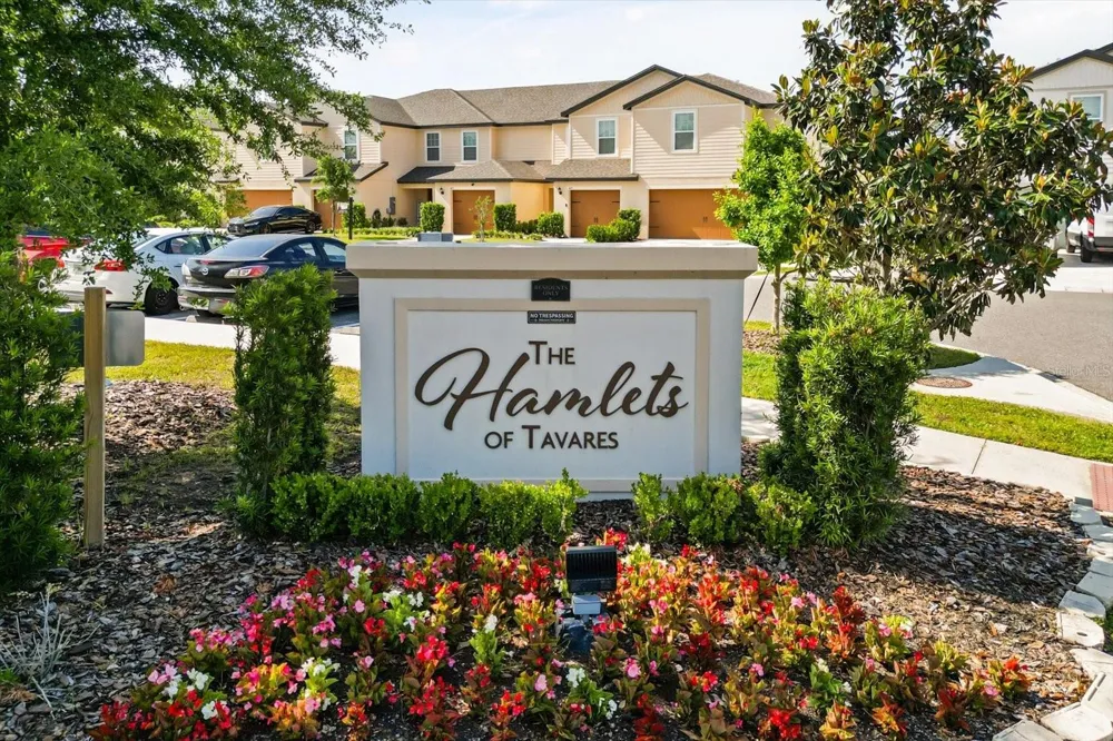 1758 WITHERNSEA COURT Tavares, FL 32778