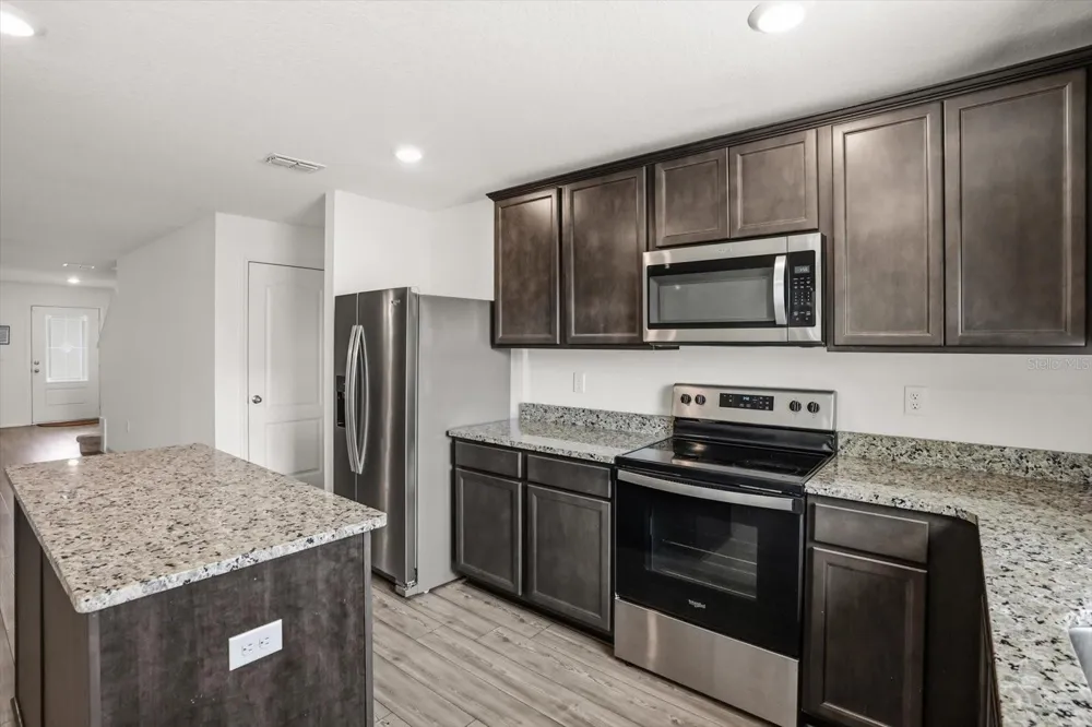 1758 WITHERNSEA COURT Tavares, FL 32778