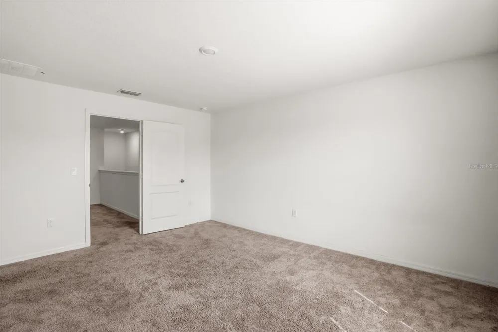 1758 WITHERNSEA COURT Tavares, FL 32778