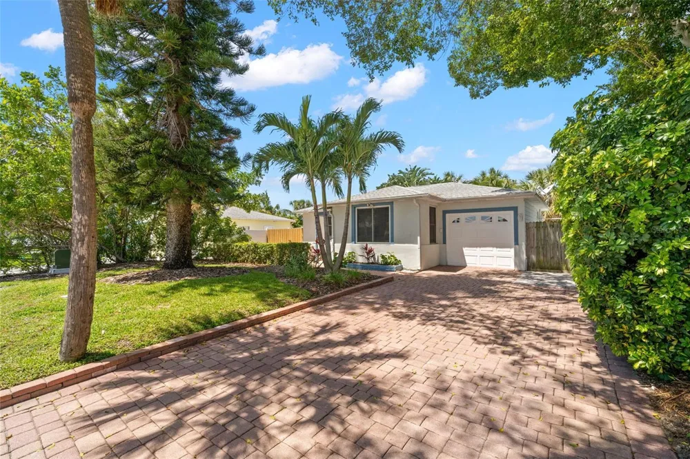 517 79TH AVENUE St Pete Beach, FL 33706