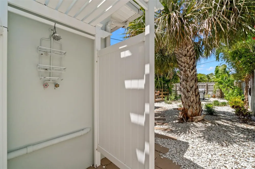 517 79TH AVENUE St Pete Beach, FL 33706